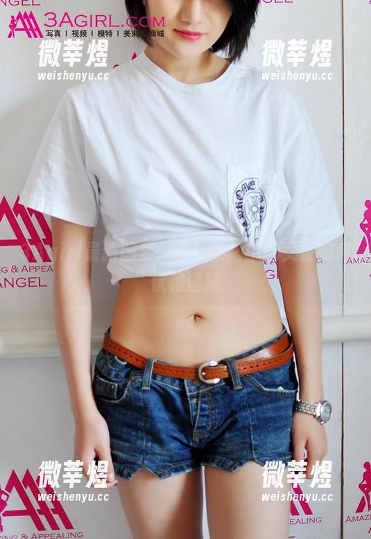 3Agirl女郎 3Agirl最新图集:看!束缚中的女警如何优雅逃脱