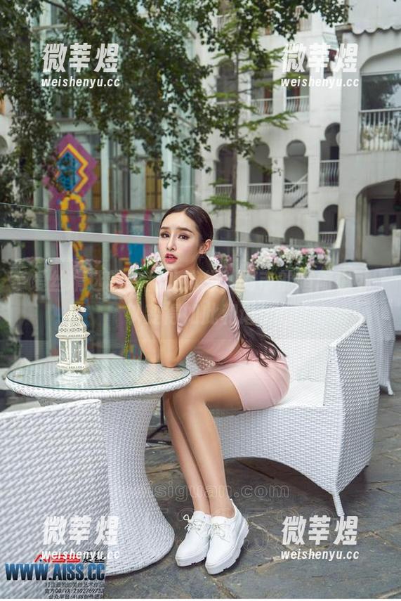 爱丝精选的作品让我想，闹市的喧闹也可以变得如此和谐。