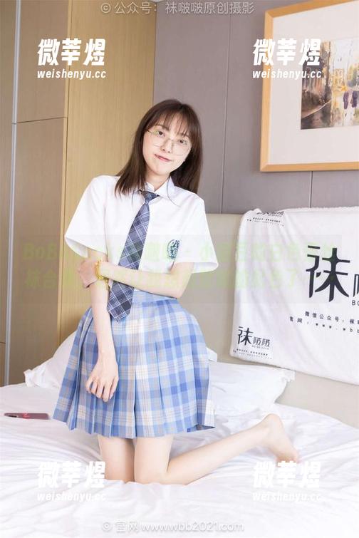 BoBoSocks袜啵啵-小甜豆 BoBoSocks袜啵啵 - 小甜豆的白色蕾丝袜合集,居然让我想起壁纸的配色了……