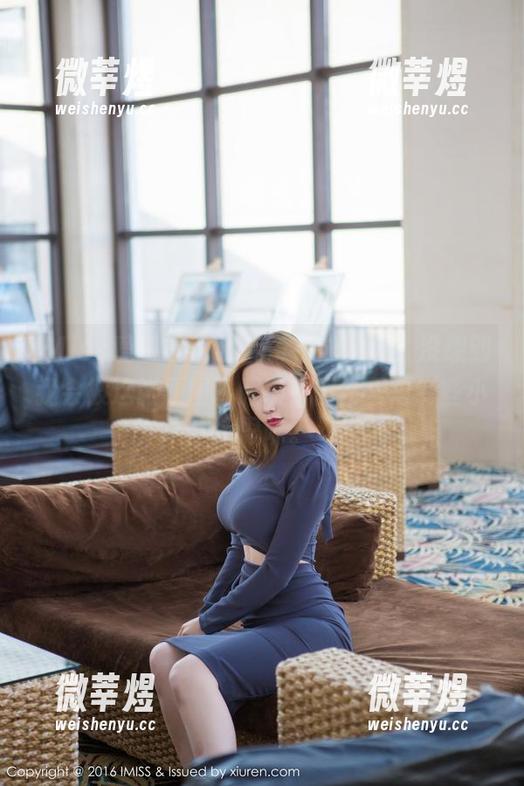 IMiss爱蜜社-萌奈子 IMiss爱蜜社 - 萌奈子在泳池边,没想到我会被这张原图驯服了!图片里总有些小心思呢。
