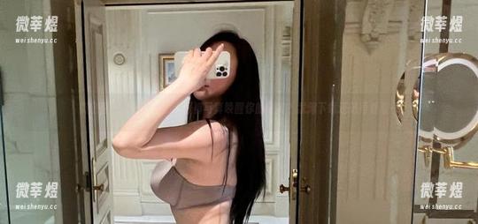 MIYA 微密圈 - 让MIYA的牛仔裤写真唤醒你的审美?犹豫下载还是再看看…