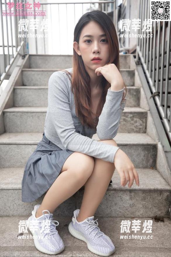 MSLASS梦丝女神-小茶 MSLASS梦丝女神 - 小茶美图下载指南:内在纯,外表就容易混搭?