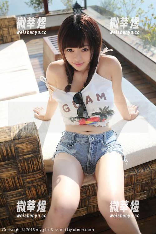 MyGirl美媛馆-杨晓青儿 MyGirl美媛馆 - 杨晓青儿的套装写真,那个摄影师太会了,光影都在帮忙!