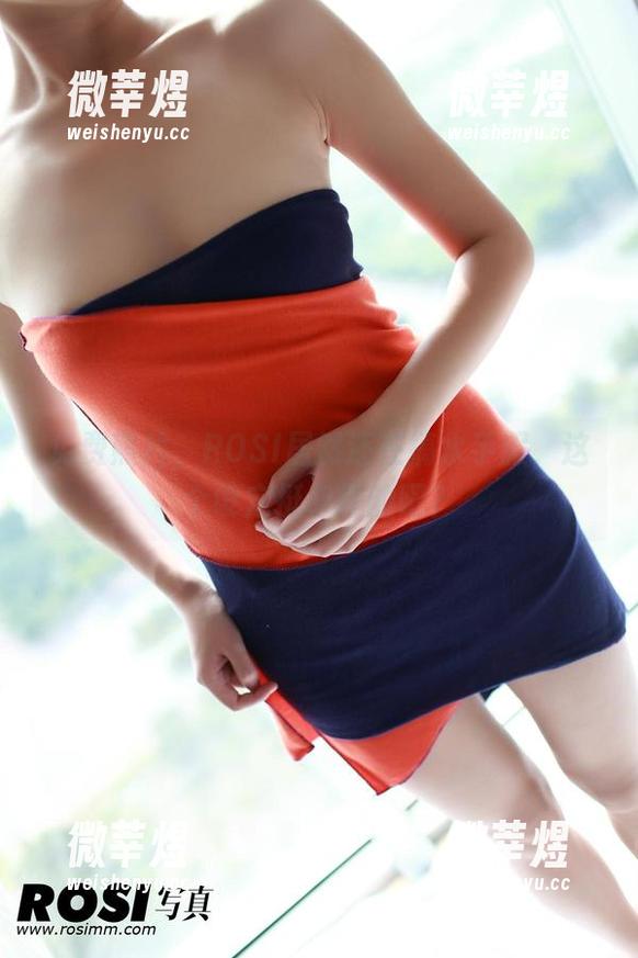ROSI写真 免费照片,ROSI居然还在搞水手服,这个设定挺奇怪的吧?