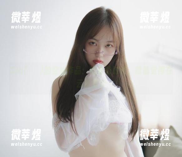 Sia(시아)的空姐作品：观看的时候，隐隐觉得在云端漫步