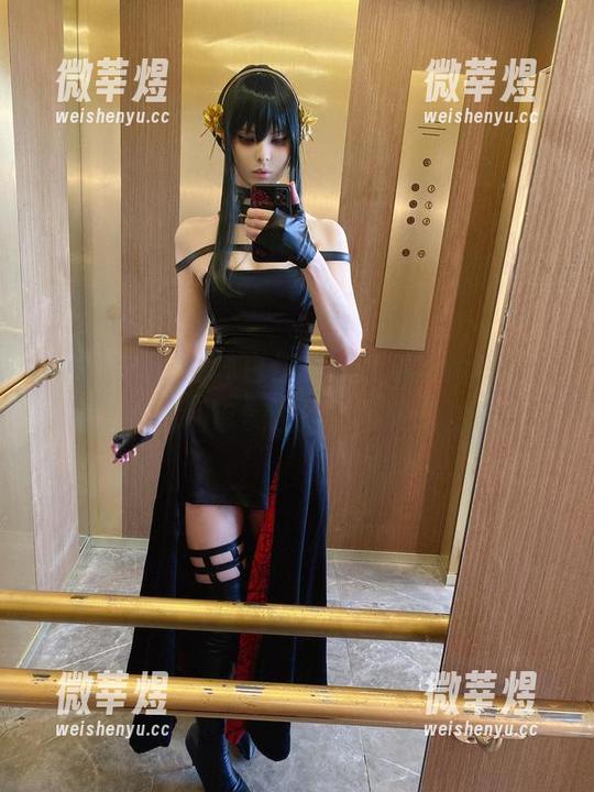 Vinnegal的纯白作品避免不了的挑战：高清与我的审美碰撞！下载这张吧。