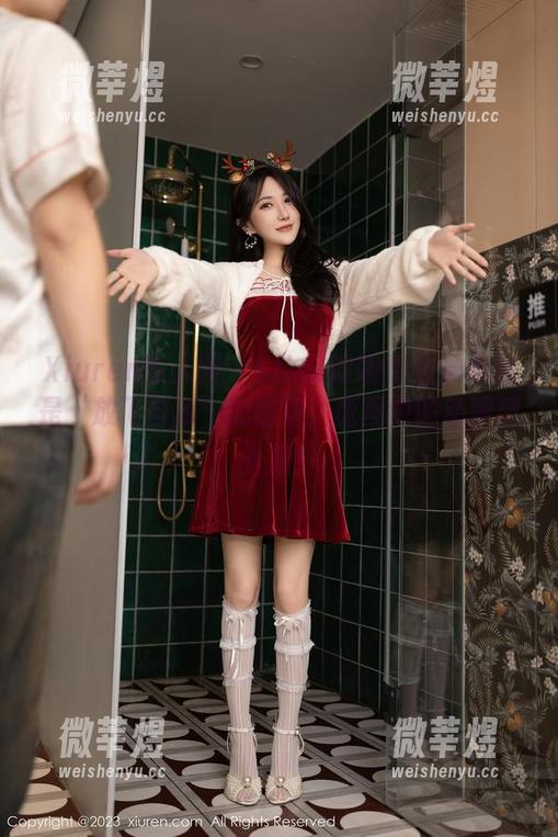 Xiuren秀人网-Elise谭晓彤 Xiuren秀人网 - Elise谭晓彤妹妹果然是‘放飞自我’的结果,原图中的动图感十足!