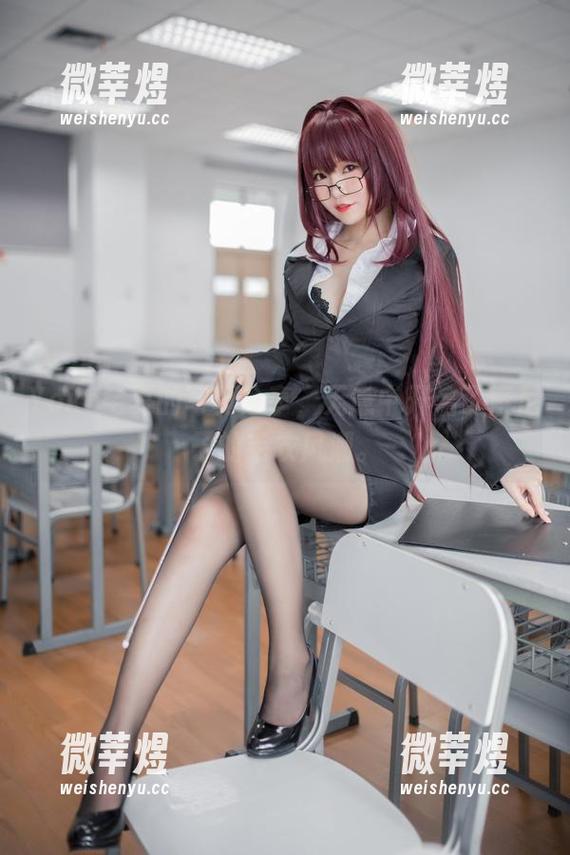 Yoko宅夏 Yoko宅夏的写真分享,无意中开启了索尼子的毛衣风潮。