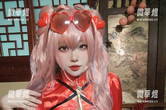 七七娜娜子 七七娜娜子:这组夏日写真,要是能扫描进网盘就好了,省得在我脑袋里开party!