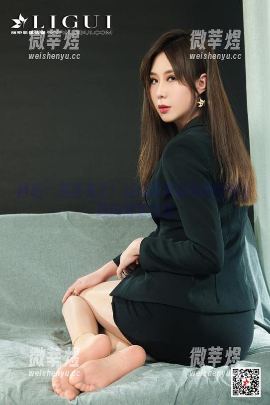 丽柜-甜甜 丽柜 - 原图来了!让甜甜教你如何把女仆风玩得更有趣