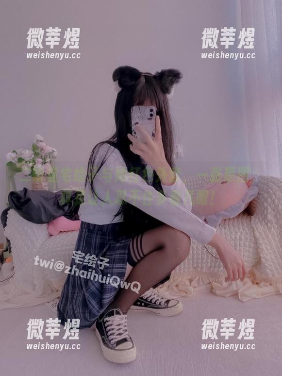 二阶堂宅绘子 二阶堂宅绘子与她红色外套,一张原图,真是让人忍不住多看几眼!