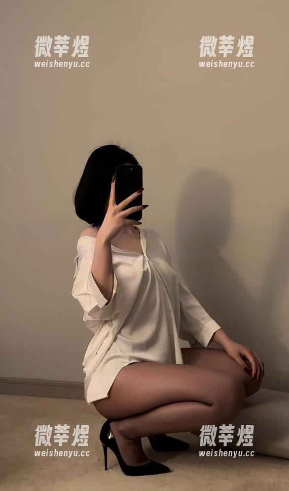 微密圈 - 私房蕾丝：保守的二舅妈又一次亲情出击，直击心窝。