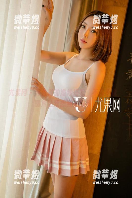 尤果网-乔依琳 尤果网 - 乔依琳的婚纱搭配,不得不说,图片让我想到了很多。