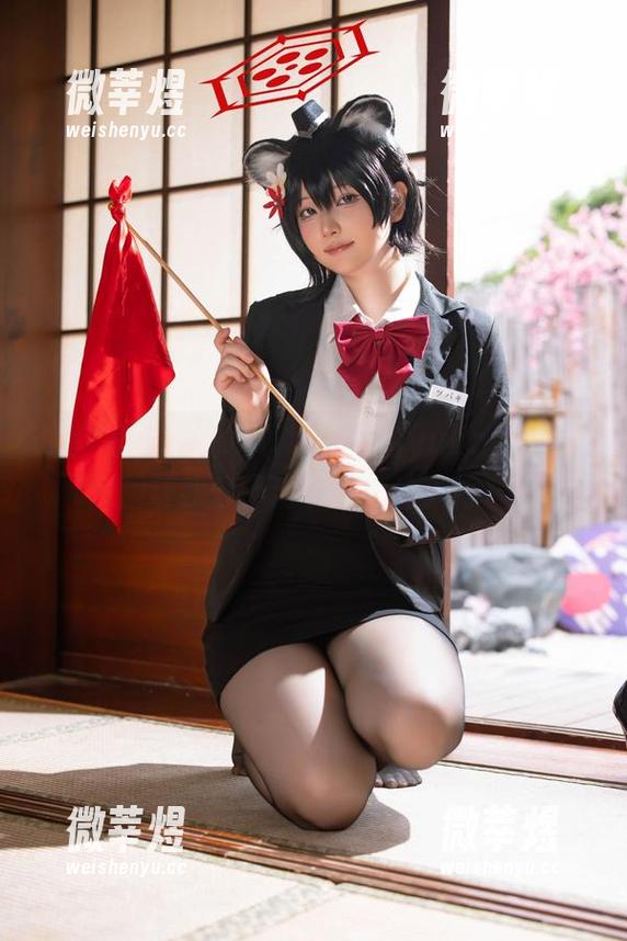 浴室写真or拍摄现场，屿鱼yukako的原图让我分不清哪个更让人好奇