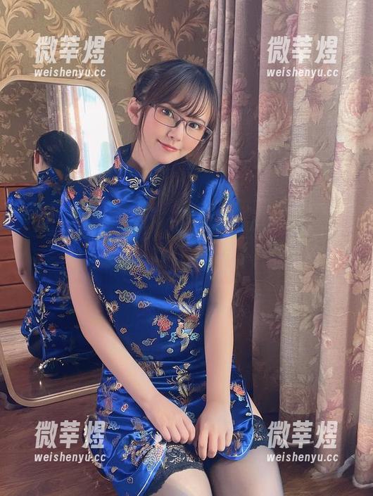 张思允 微密圈 - 张思允在三亚的玩乐与内衣合集,好像还能品味点什么…