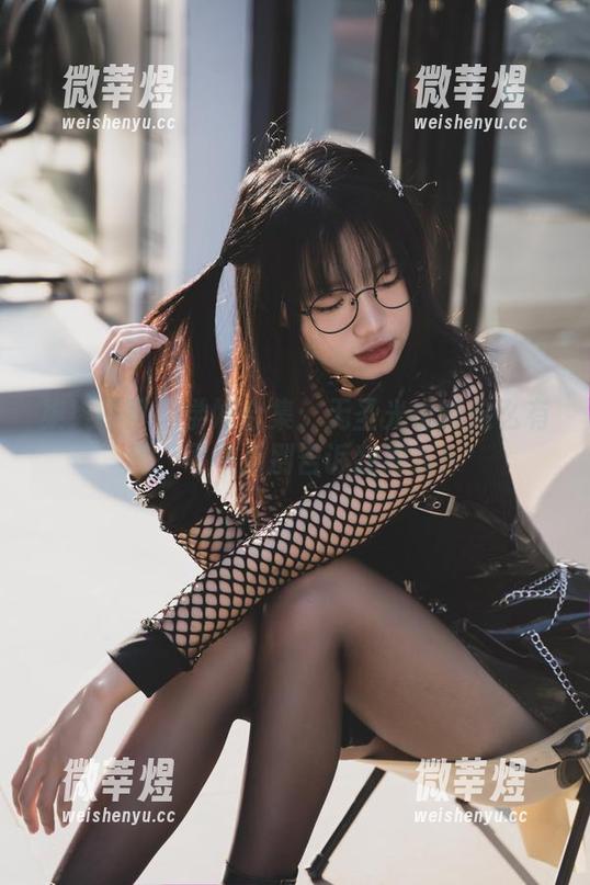 柒柒不可爱学妹合集：无圣光也能这么有趣，可千万别告诉我朋友！