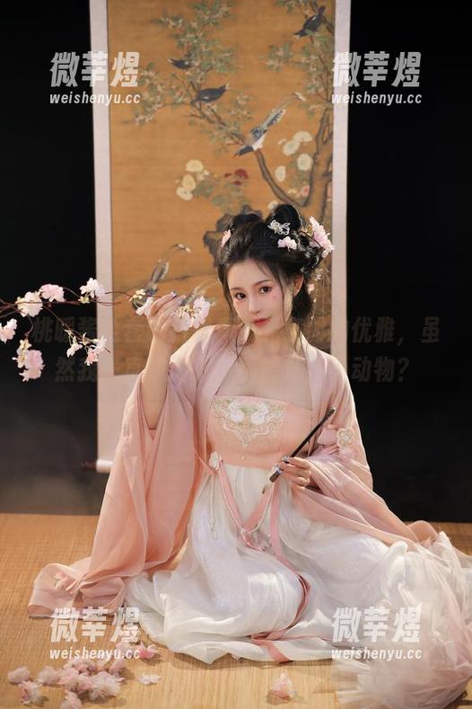 桃暖酱 桃暖酱全套和服写真:无意间的优雅,虽然我一直想问,能不能加点小动物?