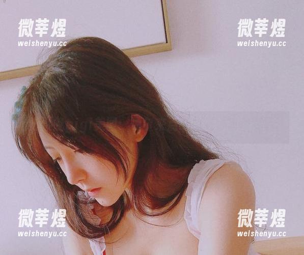 精选樱晚gigi美图：偶尔来点二重奏，简单粗暴。