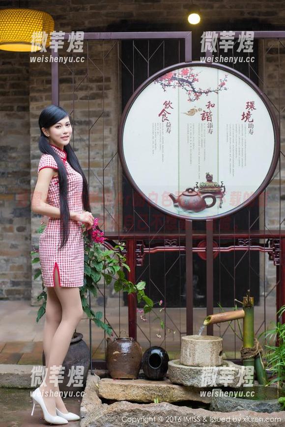 爱蜜社-陈思琪Ar 爱蜜社 - 陈思琪Ar的白色写真,下载的时候还得先假装自己不想要,哈哈。