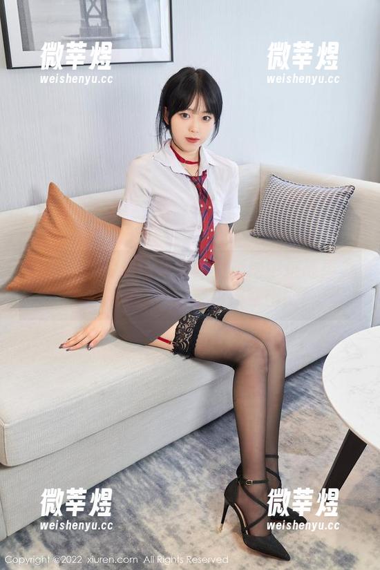 秀人网-刘钰儿 秀人网 - 看刘钰儿如何在旗袍中挑战重力——美图合集完整版横空出世!
