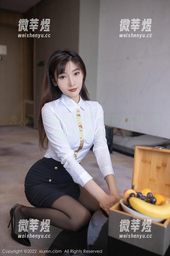 秀人网 - 草莓zz的全套连衣裙大汇演，图片看了要流口水！