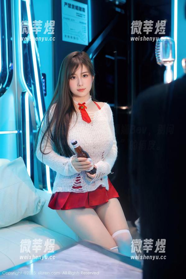 秀人网-郑颖姗Bev 秀人网 - 这组图片里的郑颖姗Bev,别问,我就是喜欢那种“奶牛”的俏皮。