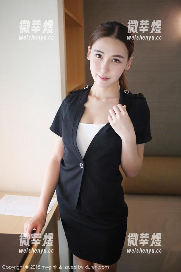 美媛馆 - 比基尼不是终点，糯美子Mini图包里的夏日小秘密等着你发现哦！