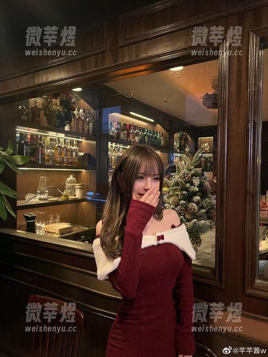 芊芊酱w 芊芊酱w最新和服美图,一抹色彩让人想起了春天…或是某个梦