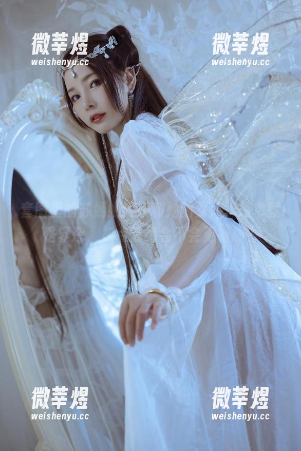 苏嫣嫣阿姨 套图里的苏嫣嫣阿姨和她的女仆,简单就是复杂,加点情绪会不会更有趣?