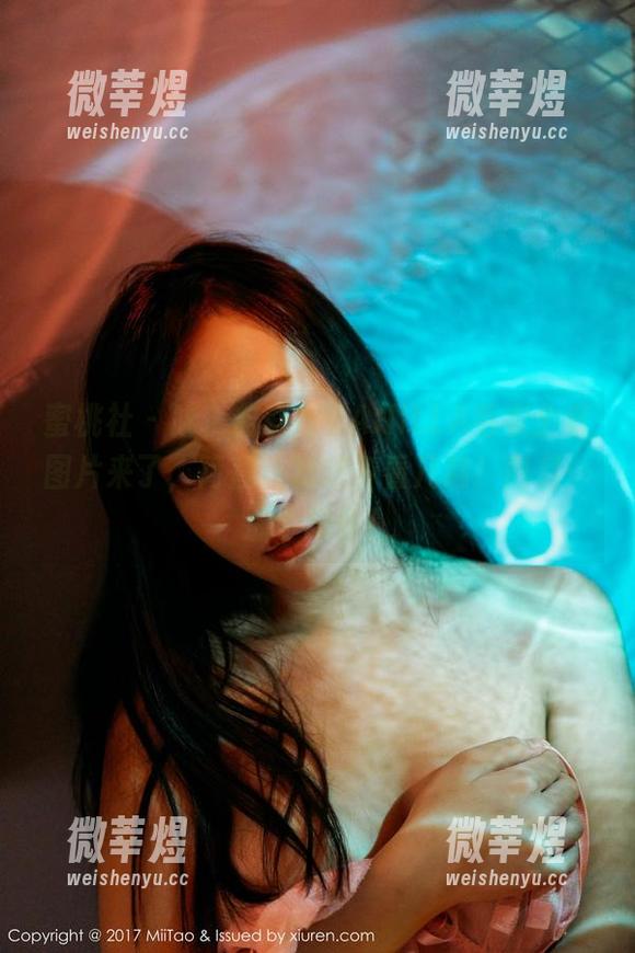 蜜桃社 - 哇，韵莉娜VANILLA毛衣全套图片来了，简直让我想多看几遍！而且…那个颜色！