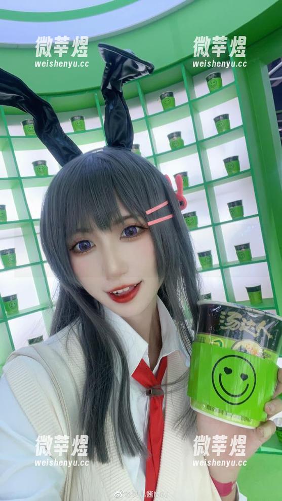 贝儿酱Miki 看,贝儿酱Miki在线,大步向少女搬家的图片