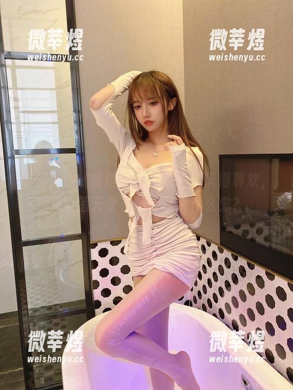 过期米线线喵这回在高清图库玩得真欢，“坠落天使”到底是个什么鬼？