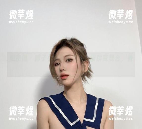 醇子小姨 微密圈 - 醇子小姨最新图集:厨房变舞台,看她如何翻滚跳跃