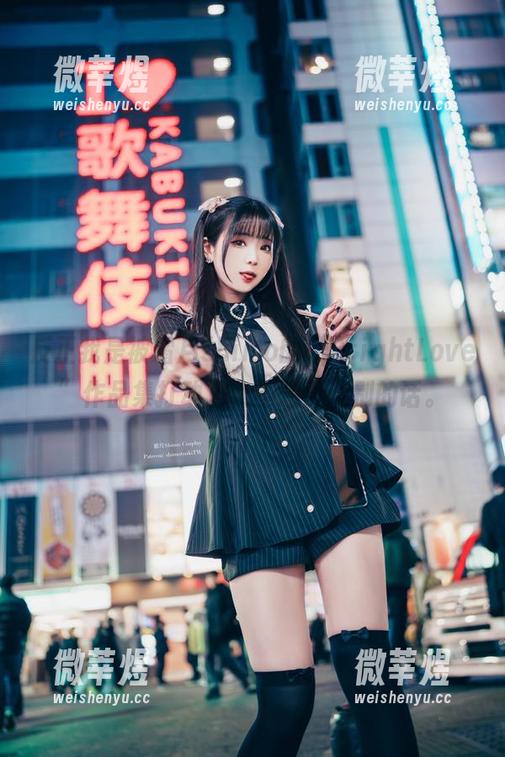 霜月shimo 反正我是被霜月shimo的“BrightLove”作品集打动了,不想再说别的话。