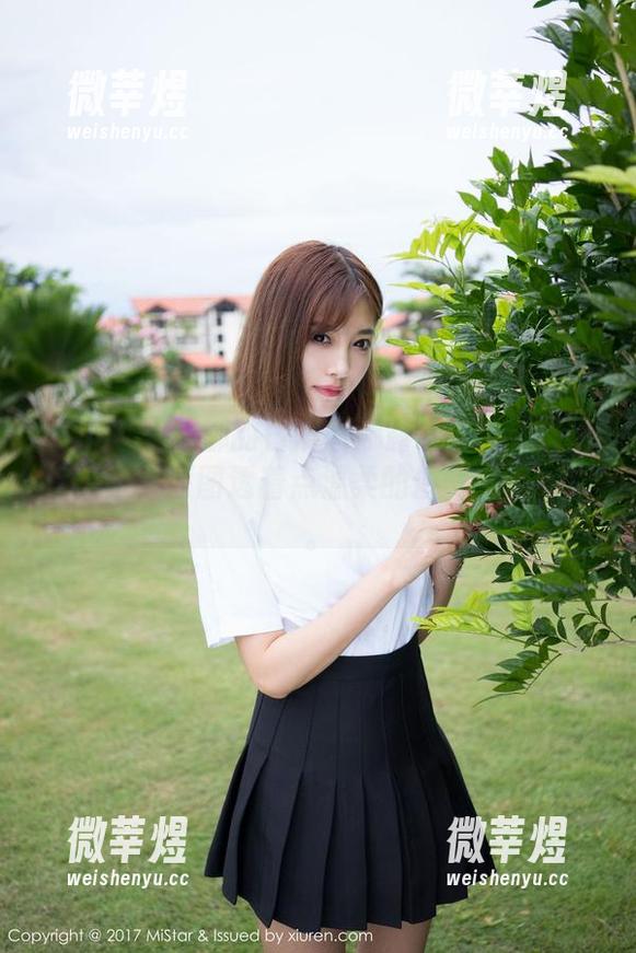 魅妍社-娜露Selena 魅妍社 - 成都的日常?娜露Selena的作品集里,原图透着点温柔的傻气和小秘密。